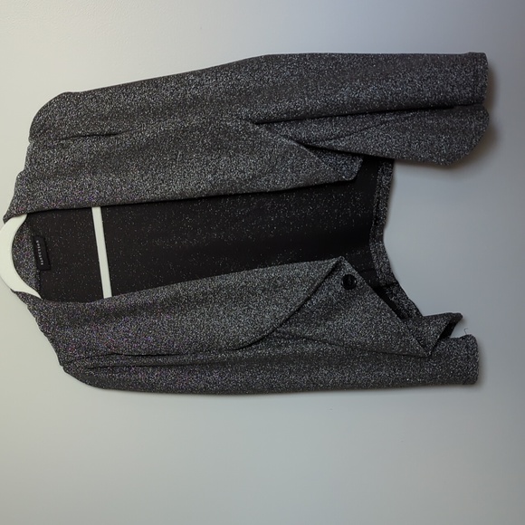 Shimmering ensemble - Picture 3 of 15